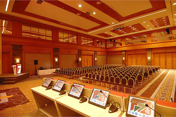  Susesi Luxury Resort stanbul Toplant Salonu / Tiyatro Dzeni