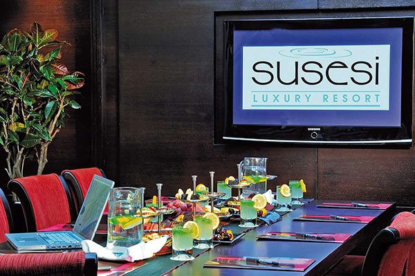 Susesi Luxury Resort Toplant Salonu