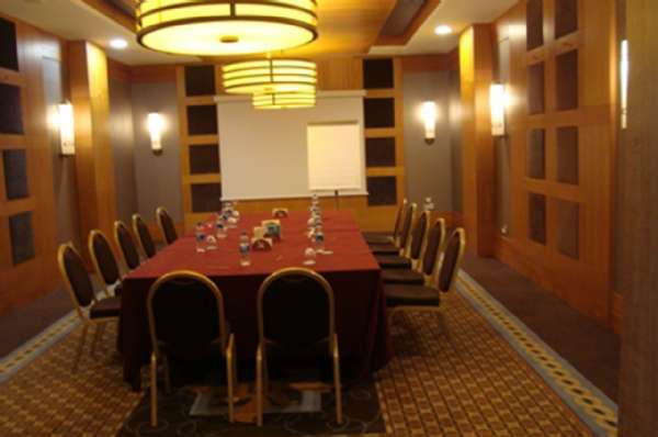  Susesi Luxury Resort Bursa Toplant Salonu