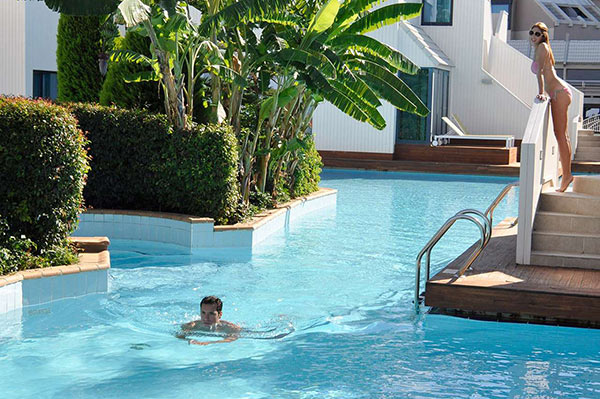 Susesi Luxury Resort Göl Evleri Havuzu