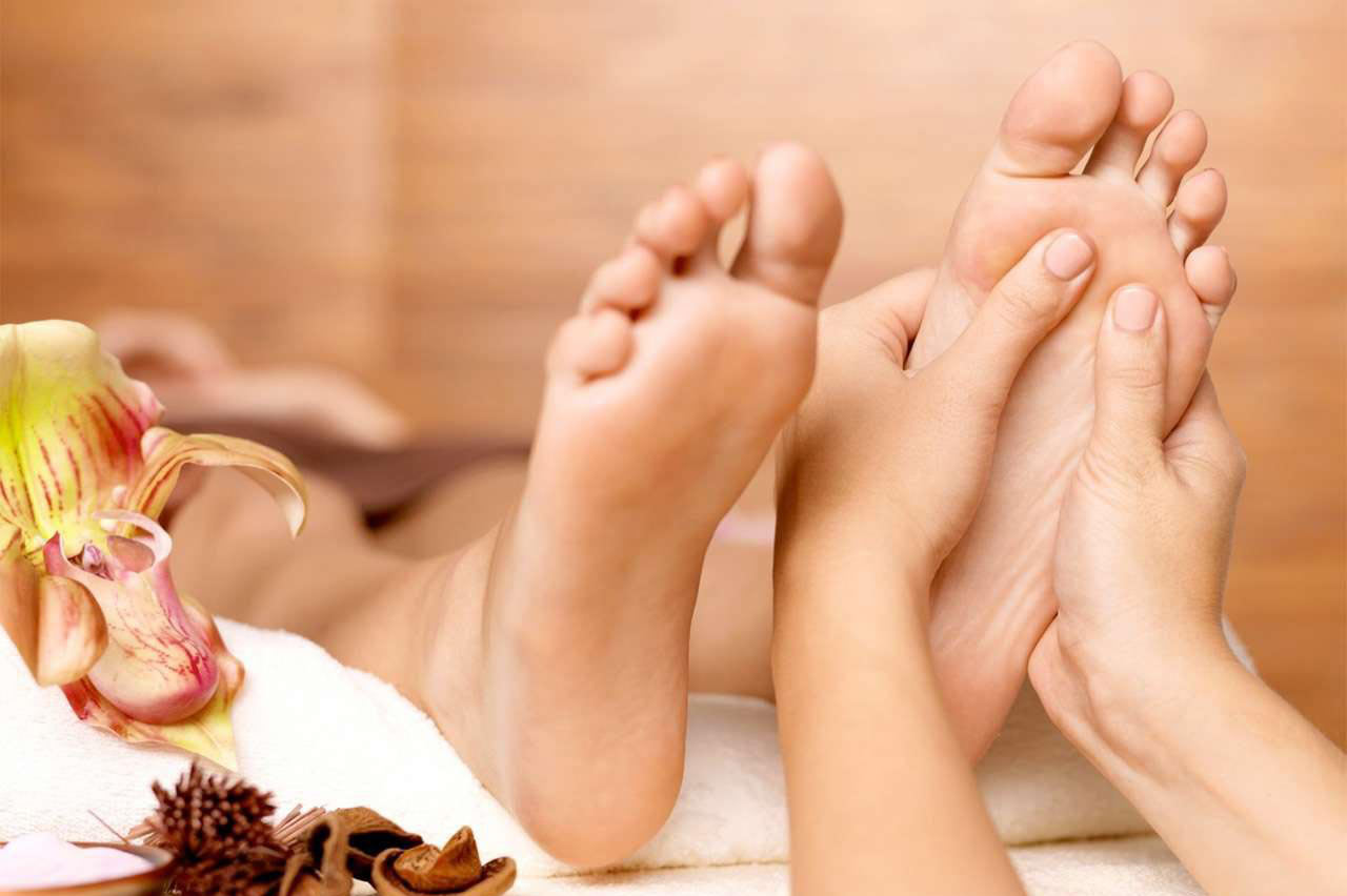 EXOTIC FOOT MASSAGES